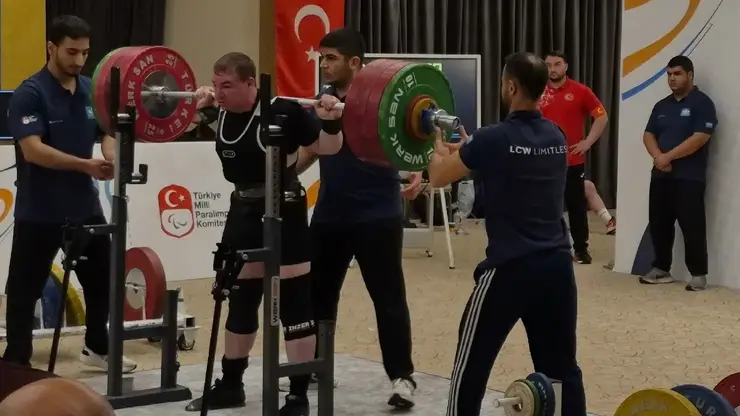 Спортсмен Красноярского края стал двукратным чемпионом Европы по пауэрлифтингу спорта слепых