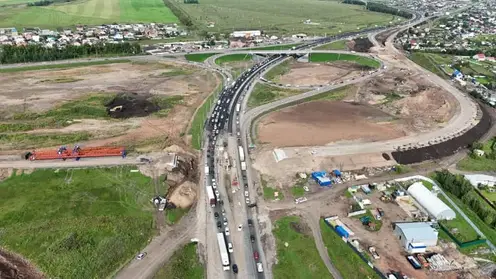 Ограничения ввели на красноярской развязке в Дрокино