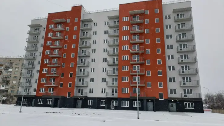 Застройщик из Красноярского края построил жилой комплекс в Свердловске ЛНР