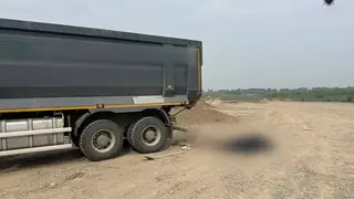 Молодой водитель самосвала погиб от удара током в Красноярске Молодой водитель самосвала погиб от удара током в Красноярске