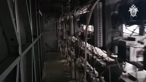 В Иркутске изъяли больше тысячи майнинговых устройств на нелегальной ферме