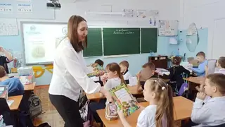 Энергия чтения: Богучанская ГЭС пополнила книжные фонды школ и библиотек в День книгодарения