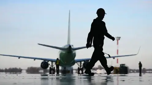 Сибирские таможенники с начала года проверили больше тысячи рейсов из КНР и обратно