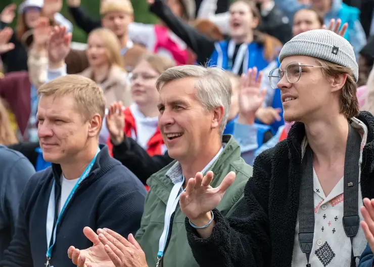 «Бирюса» стала площадкой для диалога депутатов и молодежи Красноярского края