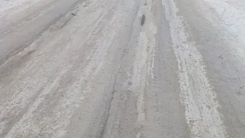 Красноярские дорожники не смогли убрать снег на улице Седова. Почему?