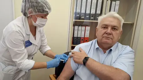 Более 450 тысяч жителей Красноярского края привились от гриппа