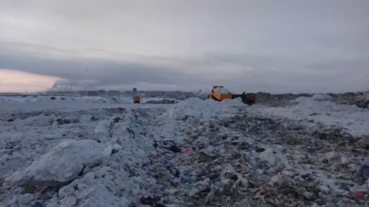 В Норильске горит полигон коммунальных отходов