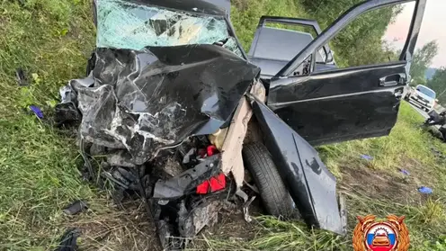Молодой бесправник на «Приоре» устроил смертельную аварию под Красноярском