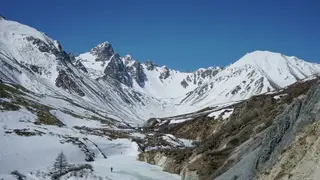 Трое туристов погибли в Бурятии во время спуска с горы