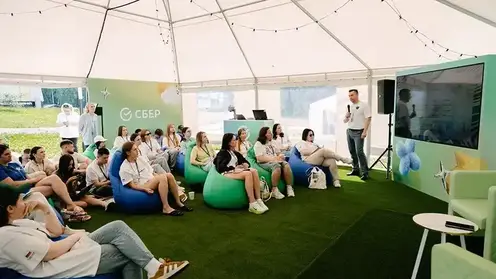 Инвестиции в будущее: Сбер помогает красноярским абитуриентам получить профессию мечты