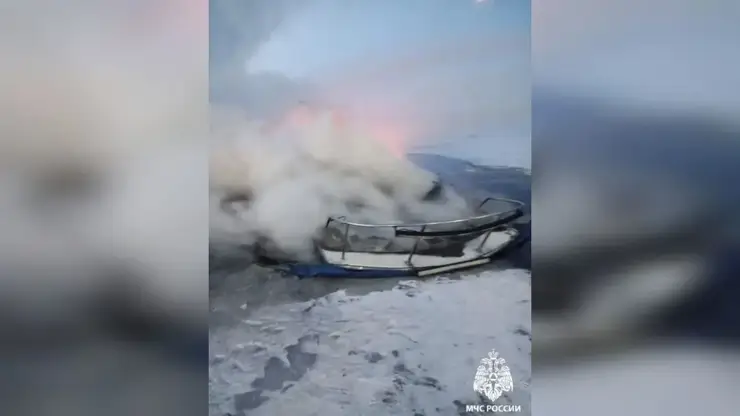 Судно на воздушной подушке сгорело на Байкале