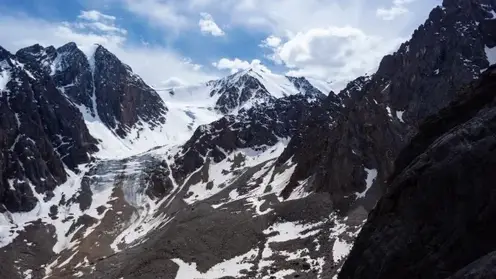 Туве и Монголии угрожает засуха из-за ускоренного таяния ледников в Горном Алтае