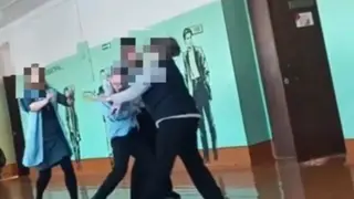 В Иркутской области ученик подрался с сотрудницей школы В Иркутской области ученик подрался с сотрудницей школы