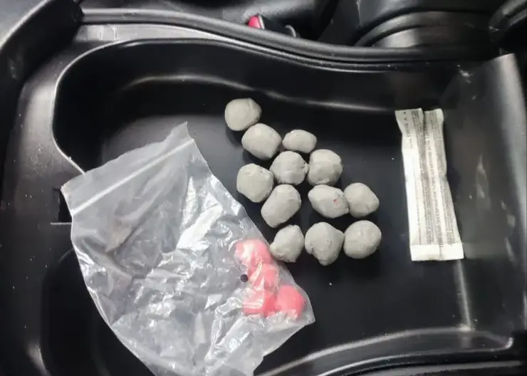 В Ачинске задержан наркодилер с крупной партией веществ