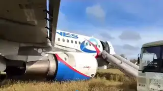 Дело пилота, посадившего самолет в поле под Новосибирском, вернули прокурору