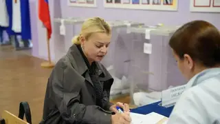 «Единая Россия» лидирует по предварительным итогам голосования «Единая Россия» лидирует по предварительным итогам голосования