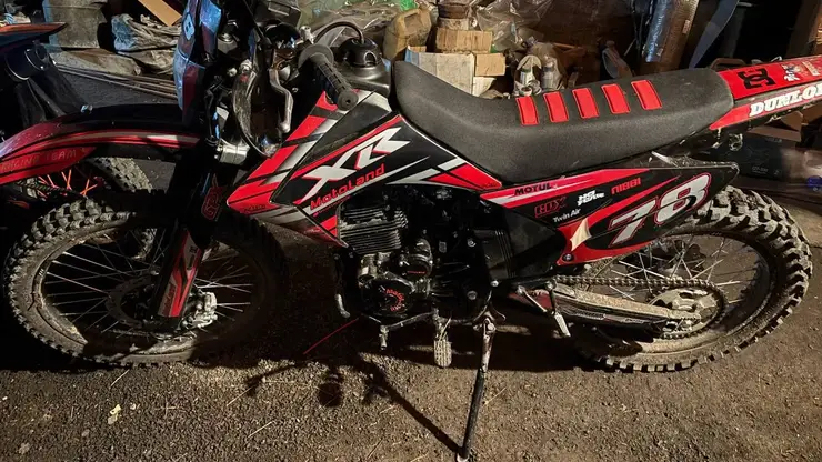 В Красноярском крае мотоциклист сбил ребёнка и скрылся с места ДТП