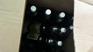 Продавала паль: в Шарыповском районе у 60-летней женщины изъяли 170 литров спиртного без маркировки