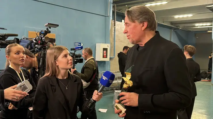 Школьница из глубинки Красноярского края попала на главную кинопремию страны «Золотой орëл» и пообщалась со звёздами