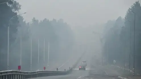 Дым от забайкальских лесных пожаров накрыл Улан-Удэ