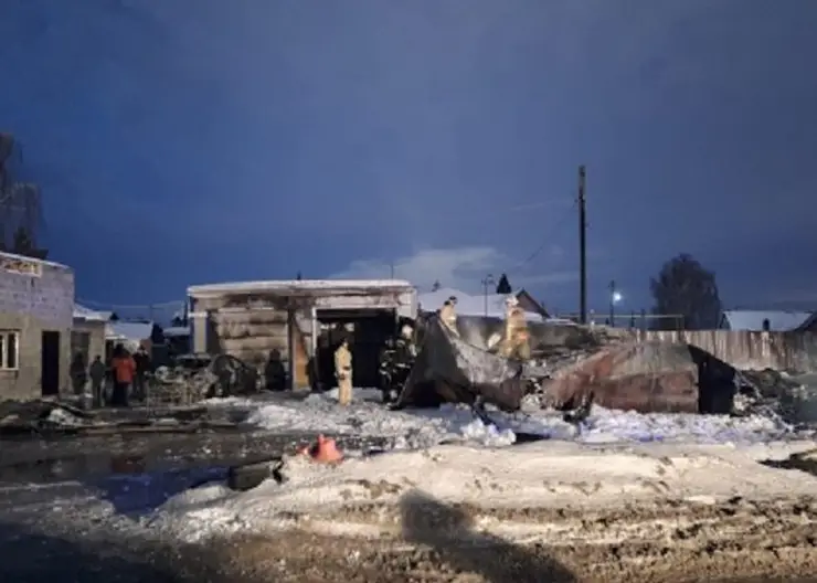 Причину пожара при хранении ГСМ в Новосибирске выяснят в рамках уголовного дела