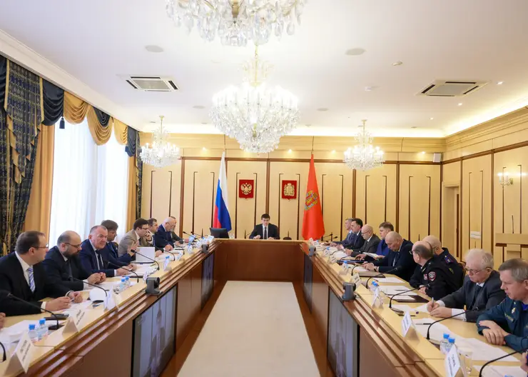 Губернатор поручил устранить последствия урагана в Красноярском крае в максимально короткие сроки