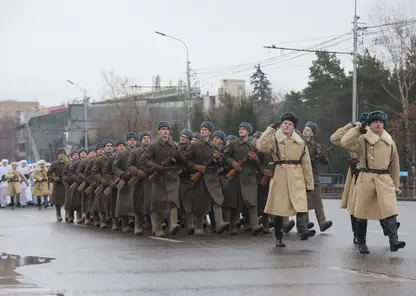 День народного единства отметили масштабной исторической реконструкцией проводов красноярцев на фронт