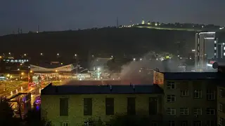 В Красноярском торговом центре  загорелся магазин «Эльдорадо» вместе с техникой. Есть пострадавший
