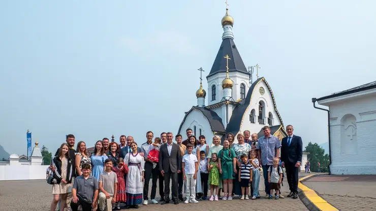 Законодательное Собрание края продолжило многолетнюю традицию и устроило праздник для красноярцев в честь Дня семьи