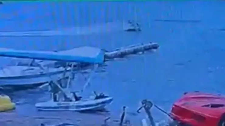 В Приморье мужчина на гидроцикле сбил двух девочек на сапборде