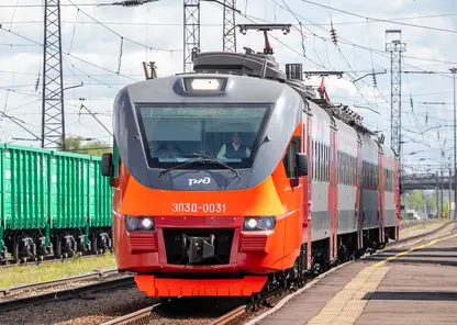 Новый пригородный электропоезд КрасЖД впервые начнет курсировать между Красноярском и Назарово с 16 мая