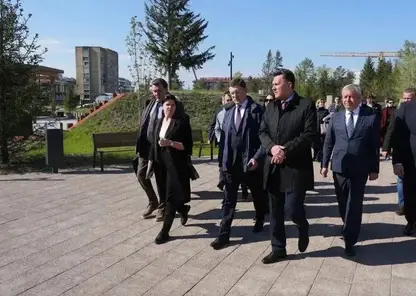 Вице-премьер Александр Новак посетил красноярский Центральный парк, где проходит масштабное обновление территории к 400-летию города