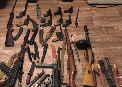 8 жителей Новосибирска подозревают в организации нелегального оружейного бизнеса