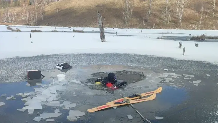 В Красноярском крае рыбак вышел на неокрепший лёд и утонул