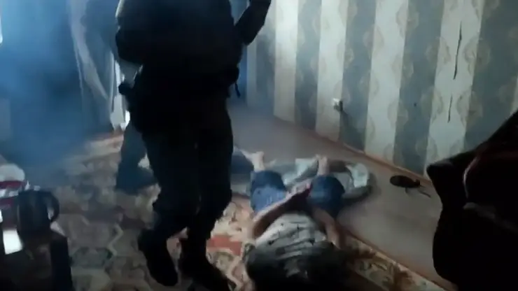 В Красноярске трое мужчин получили до 9 лет за тайник со взрывчаткой на острове Татышев