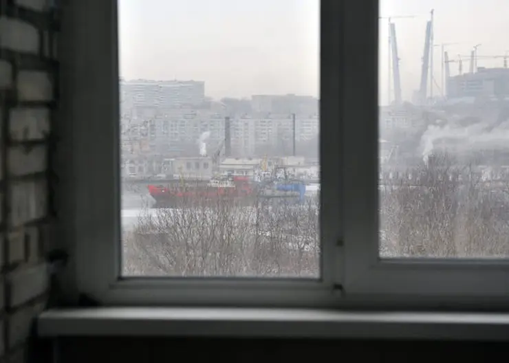 В Ачинске с 5 этажа выпала 8-летняя девочка