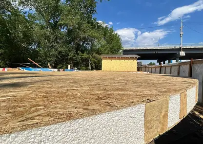 В центре Красноярска требуют снести строящийся банный комплекс