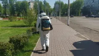 В Красноярске продолжают обрабатывать парки и набережные от клещей В Красноярске продолжают обрабатывать парки и набережные от клещей