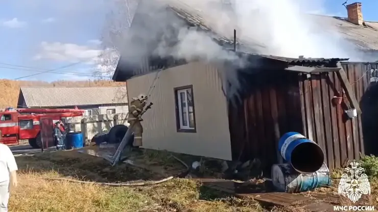 Женщина пострадала при пожаре в Баунтовском районе Бурятии