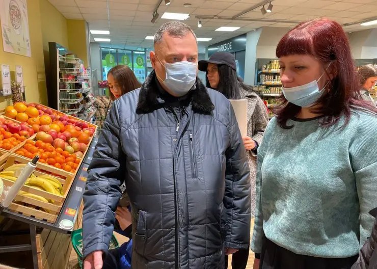Юрий Швыткин проверил цены на продукты в красноярских супермаркетах