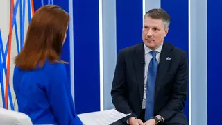 Российские туристы стали чаще платить по QR-коду за рубежом Российские туристы стали чаще платить по QR-коду за рубежом