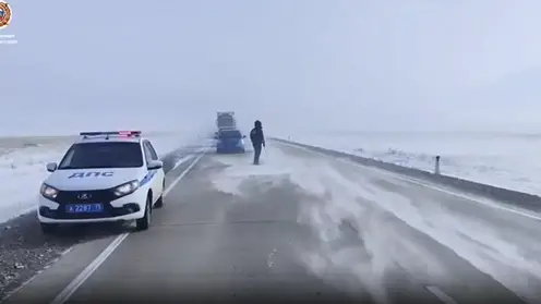 В Забайкалье из-за метели перекрыли участок федеральной трассы Чита — Забайкальск