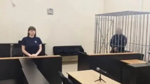 В Томской области мужчина обвиняется в попытке сжечь жену и пятерых детей за то, что пилила за пьянство