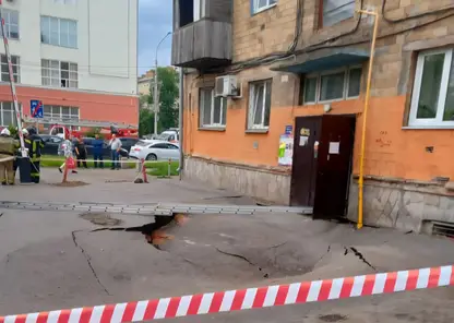 В Красноярске в доме на Бограда начали испытывать сваи