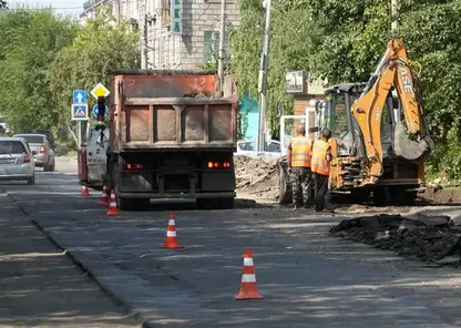 В Красноярске проверили ремонт дорог и подвели итоги сезона благоустройства скверов