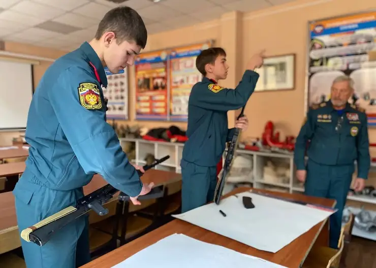 В Железногорском кадетском корпусе закупили оборудование для отработки военных навыков