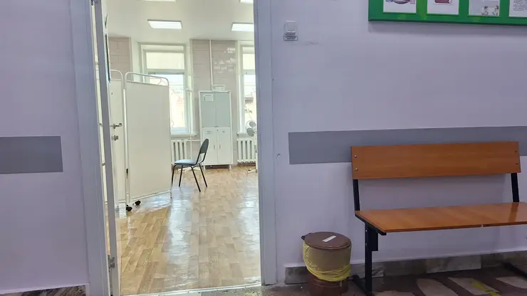 В Красноярском крае врач-терапевт обвиняется во взяточничестве