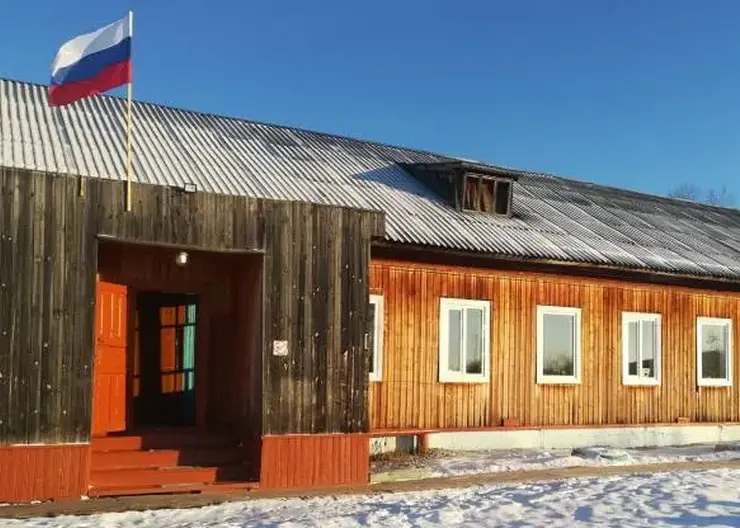 Учитель физкультуры из Тасеева предлагал детям получить аттестацию за коньяк