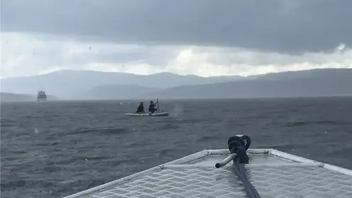 Пять сапбордисток спасли на судовом ходу в ливень на Красноярском водохранилище
