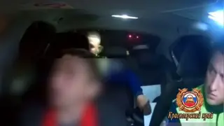 В Лесосибирске пьяные родители перевозили малышей в машине – детей забрали органы опеки